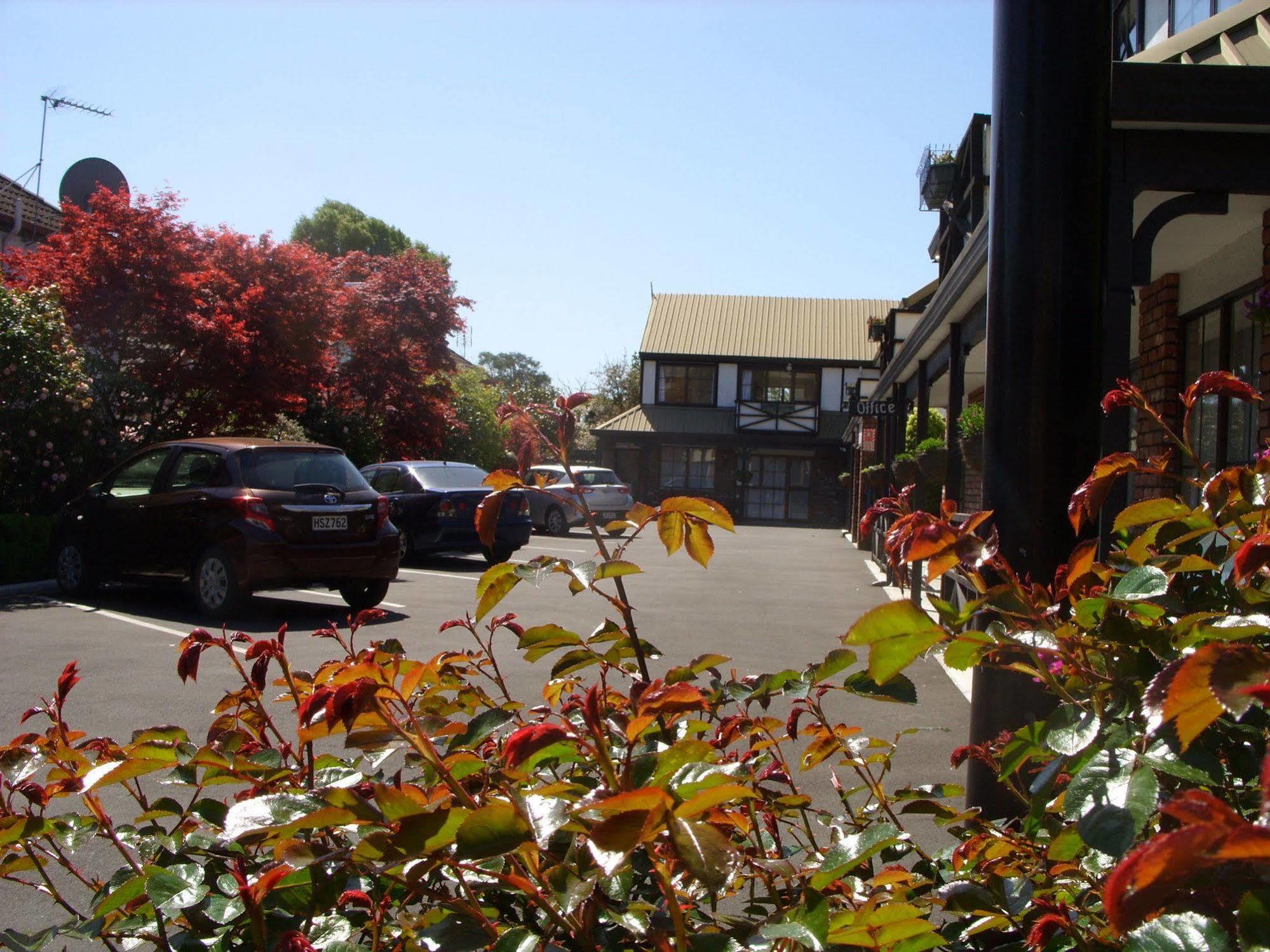 Tudor Court Motel Christchurch Exterior foto
