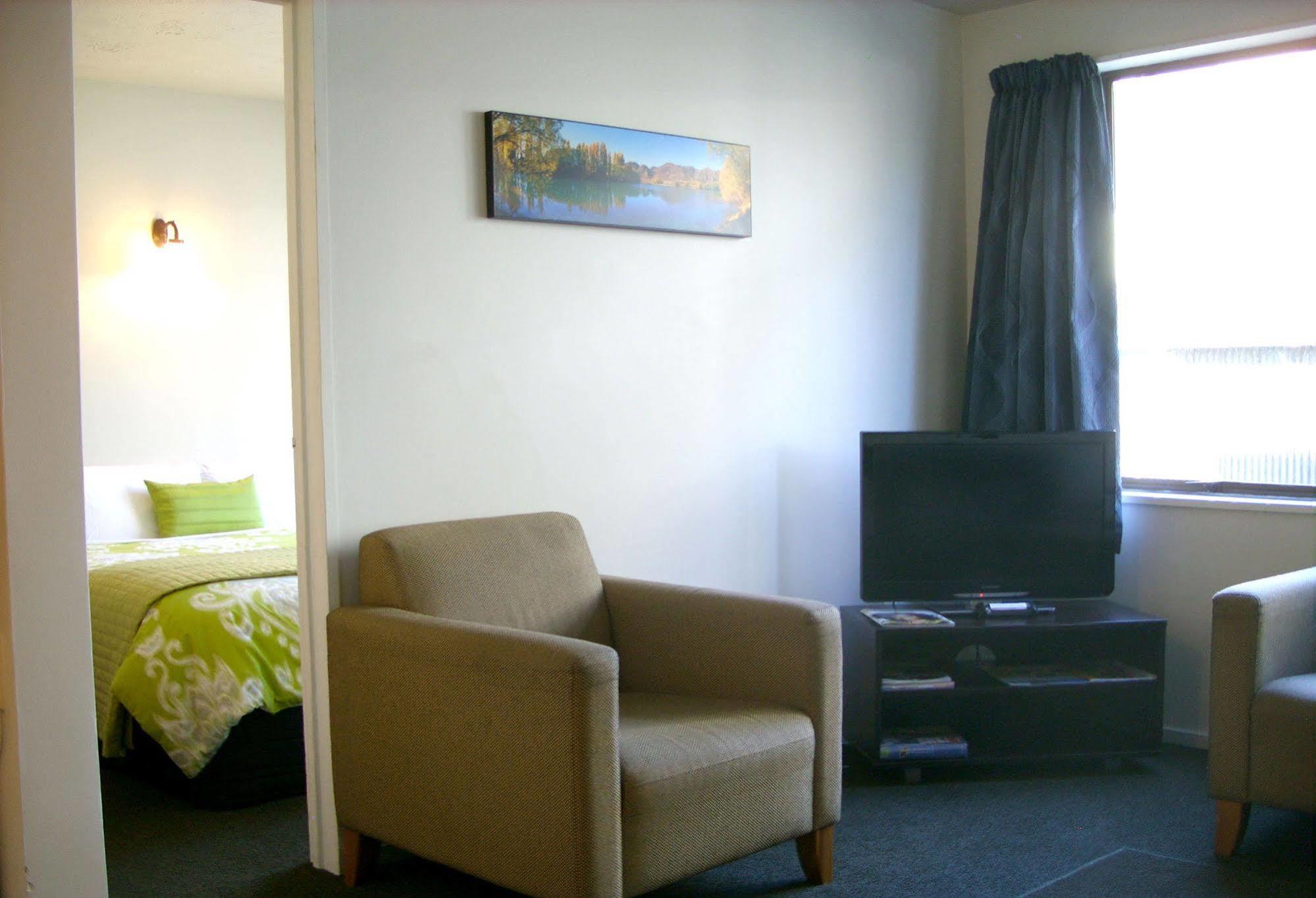 Tudor Court Motel Christchurch Exterior foto